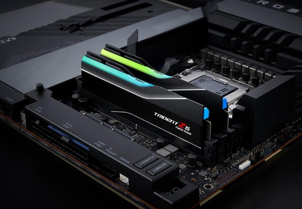 Пам'ять для настільних комп'ютерів G.Skill 32 GB (2x16GB) DDR5 6400 MHz Trident Z5 Neo RGB Black (F5-6400J3239G16GX2-TZ5NR)