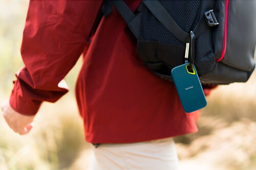 SSD накопичувач SanDisk Extreme Portable V2 2 TB (SDSSDE61-2T00-G25M)