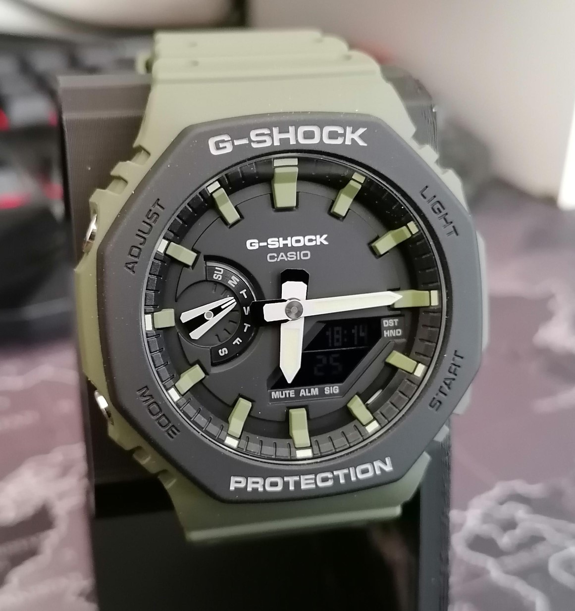 Чоловічий годинник Casio G-SHOCK GA-2110SU-3AER