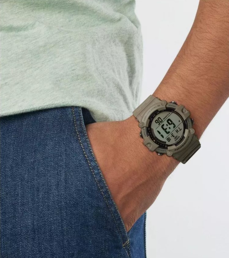 Чоловічий годинник Casio AE-1500WH-5AVEF