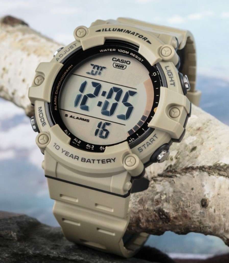 Чоловічий годинник Casio AE-1500WH-5AVEF